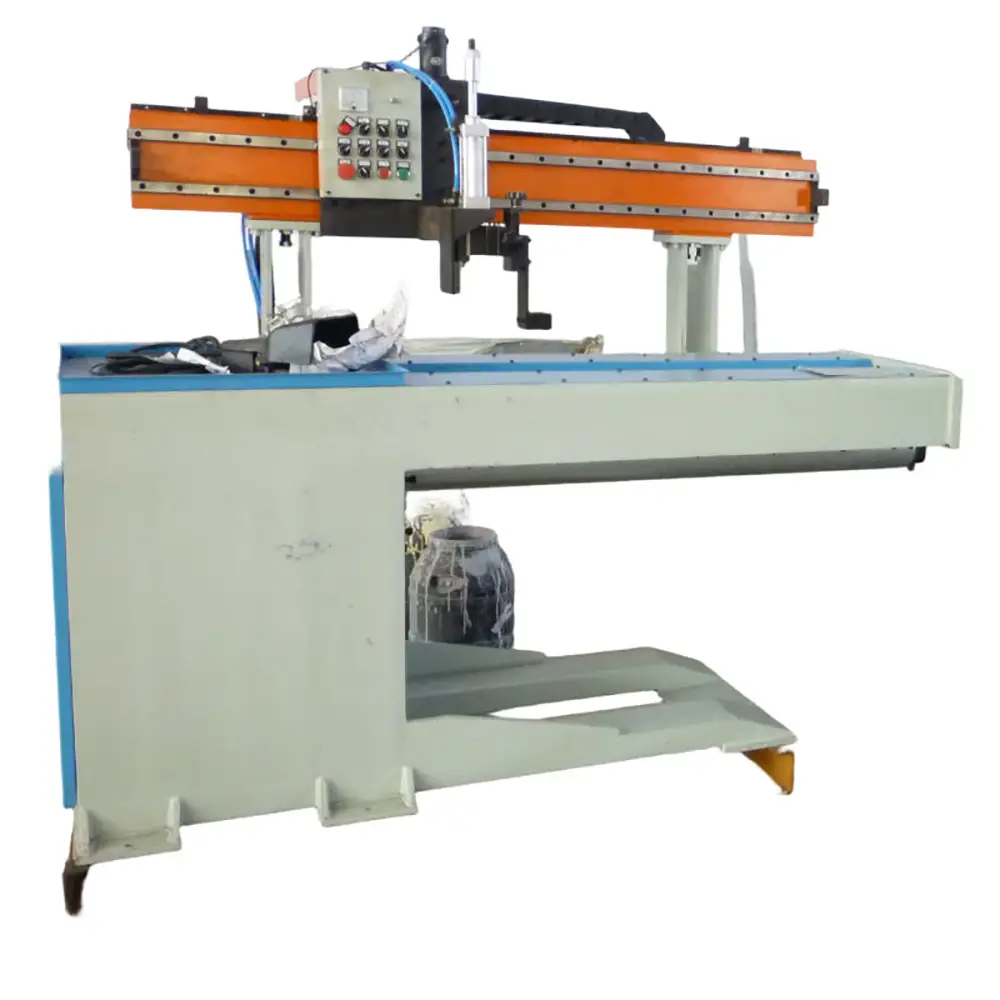 Fully Automatic Steel Pipe Longitudinal Seam Welding Machine Customizable for Various Pipe Sizes